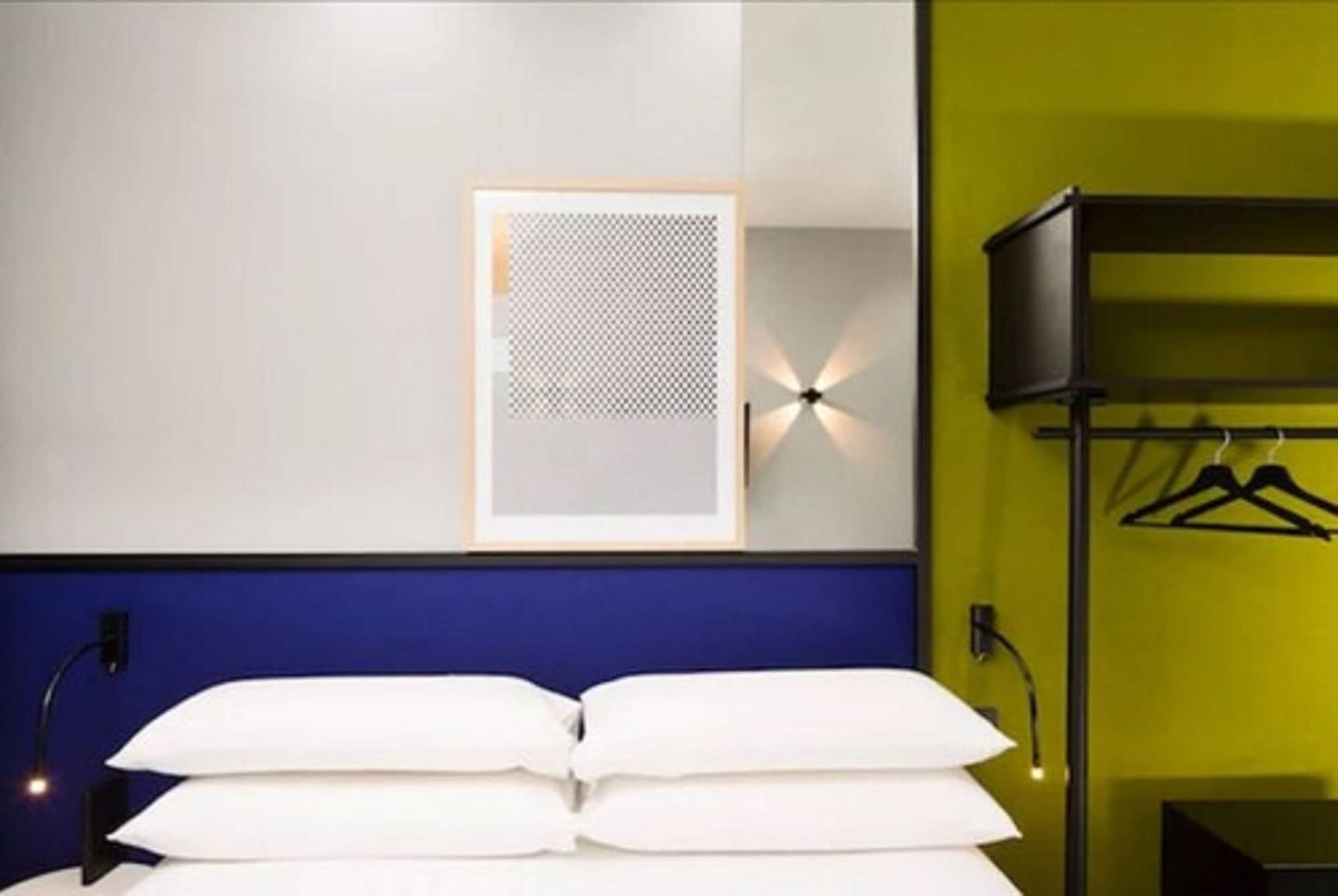 Hotel Pilime Paris Exterior photo
