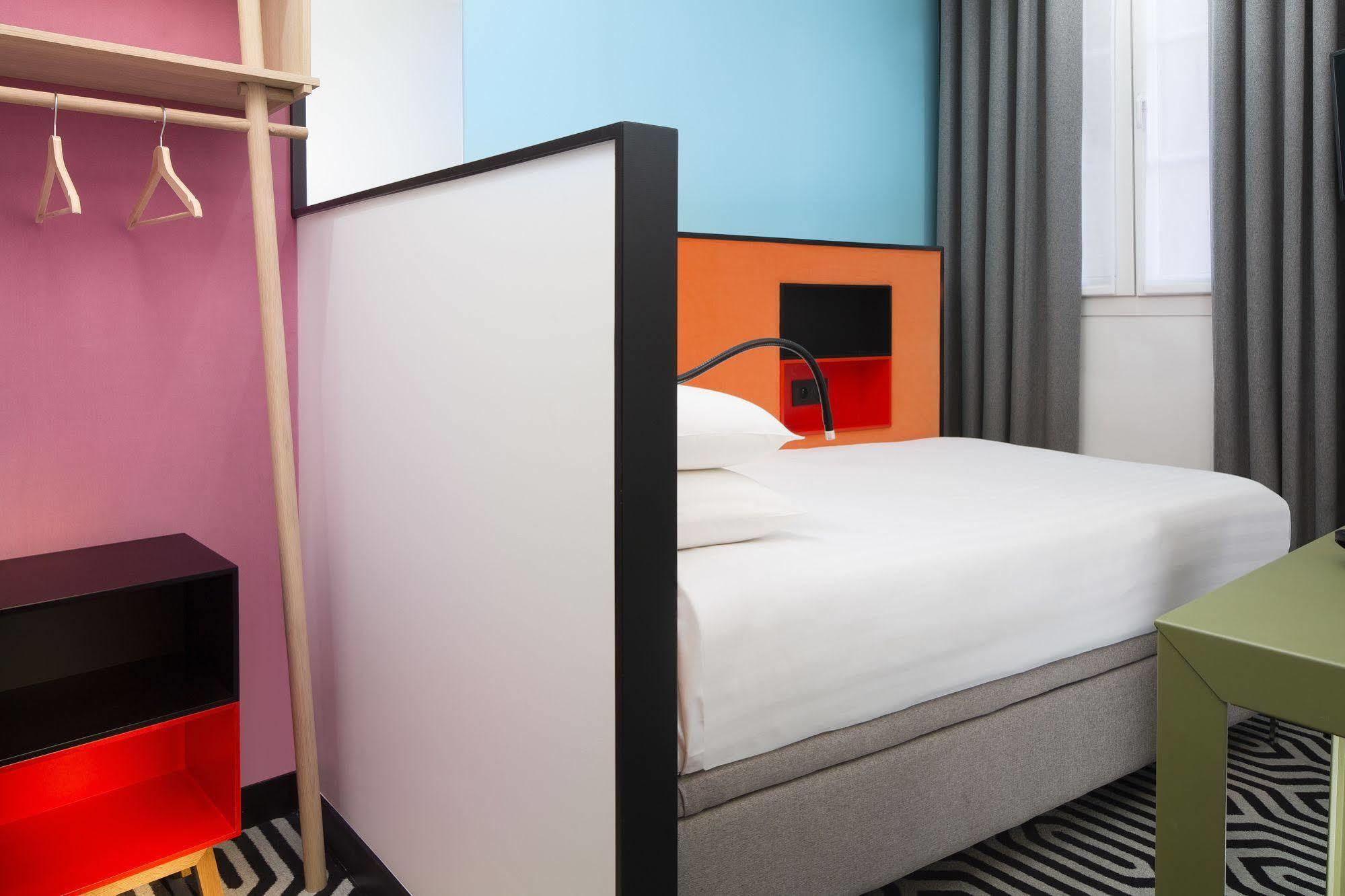 Hotel Pilime Paris Exterior photo