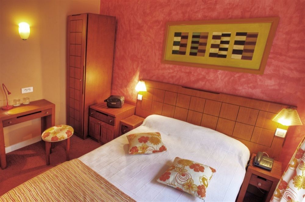 Hotel Pilime Paris Exterior photo